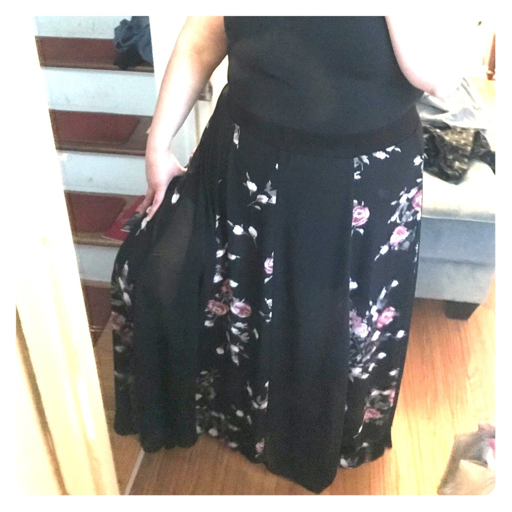 Black Floral Chiffon Shorts Maxi Skirt - 3